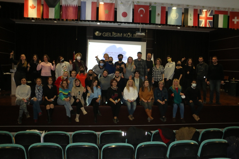 ANAOKULU VE İLKOKUL ÖĞRETMENLERİ BULUŞTAYDA