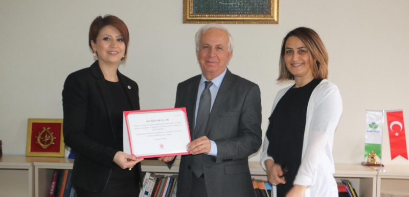 TÜRK EĞİTİM VAKFI`NA ANLAMLI BAĞIŞ