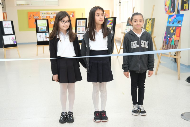  AZRA TATAR, ELA BARUT VE MELİS GAŞAN`IN KARMA RESİM SERGİSİ AÇILDI!