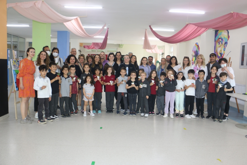 1-D SINIF SERGİSİ AÇILDI