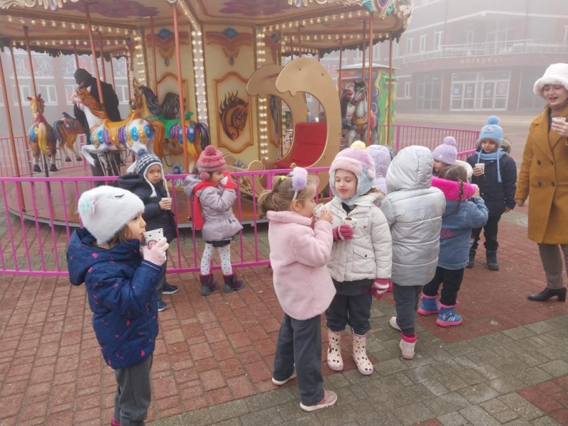 WINTER TIME! HOT CHOCOLATE FUN!