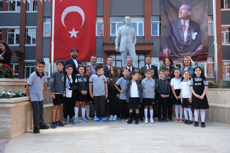 GELİŞİM OKULLARI, 25. YILINDA YENİ EĞİTİM-ÖĞRETİM YILINA COŞKULU BİR AÇILIŞ TÖRENİ İLE “MERHABA” DEDİ