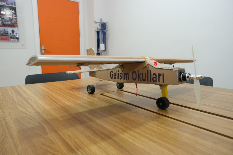 ORTAOKUL MODEL UÇAK KULÜBÜ