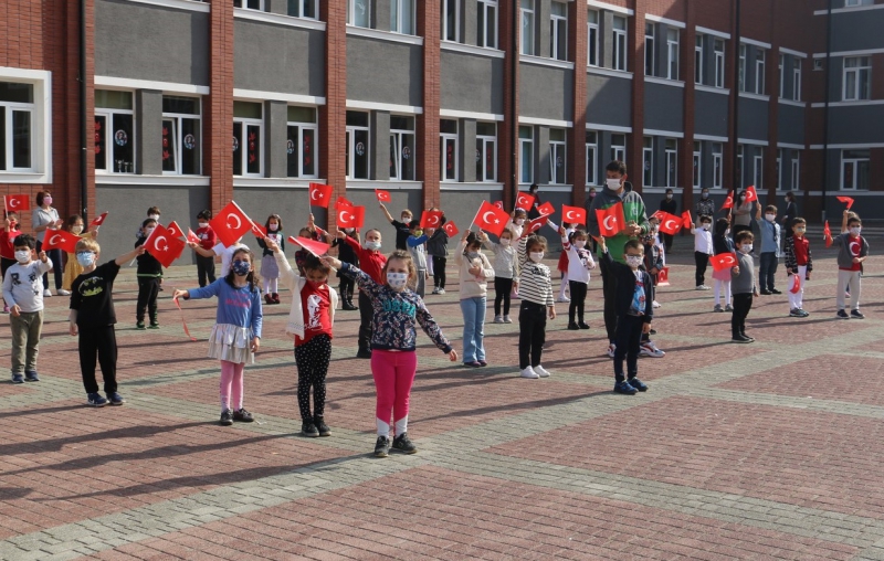 CUMHURİYET ÖZGÜRLÜKTÜR!