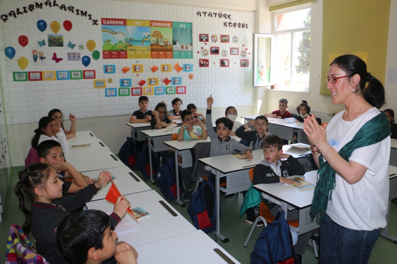 GÜLİSTAN YILDIZ MENTEŞ ÖĞRENCİLERİMİZLE BULUŞTU