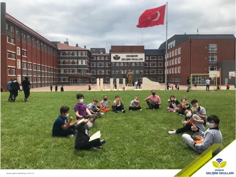 5.SINIF ÖĞRENCİLERİMİZ HER GÜN SAYFALARDA BULUŞTU