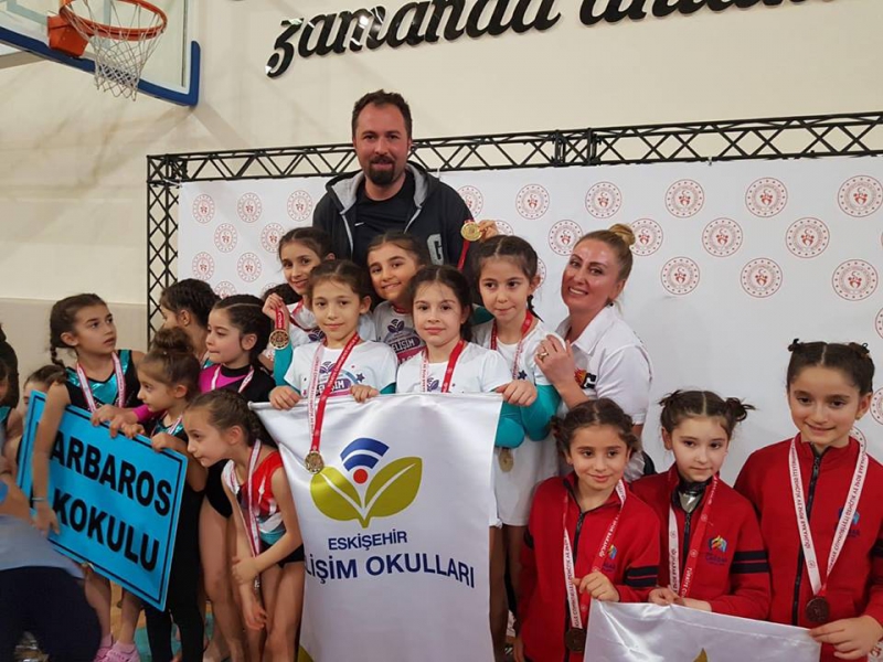 CİMNASTİKTE ŞAMPİYON GELİŞİM OKULLARI