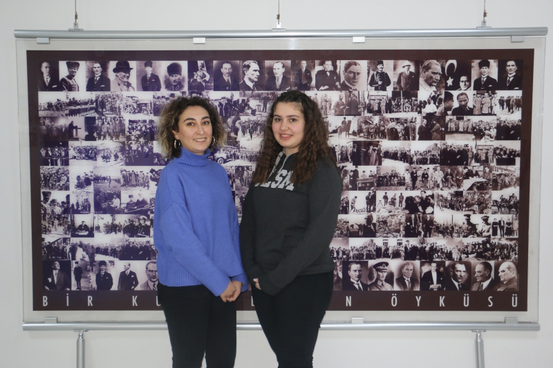 GENÇ YAZARLARIMIZDAN ÖZGÜR PENCERE ÖYKÜ YARIŞMASI TÜRKİYE İKİNCİLİĞİ