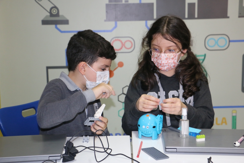 STEM KODLAMA KULÜBÜNDE “İNOVASYON” ETKİNLİĞİ