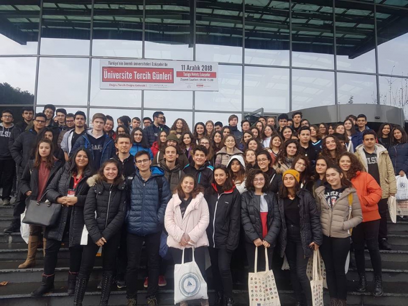 LİSE ÖĞRENCİLERİMİZLE TERCİH VE KİTAP FUARINDAYDIK