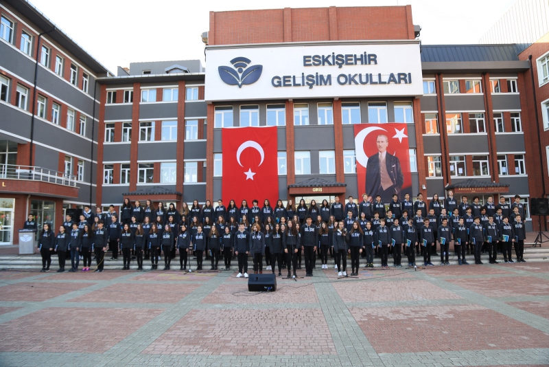 ATATÜRK`Ü İLELEBET YAŞATACAĞIZ!