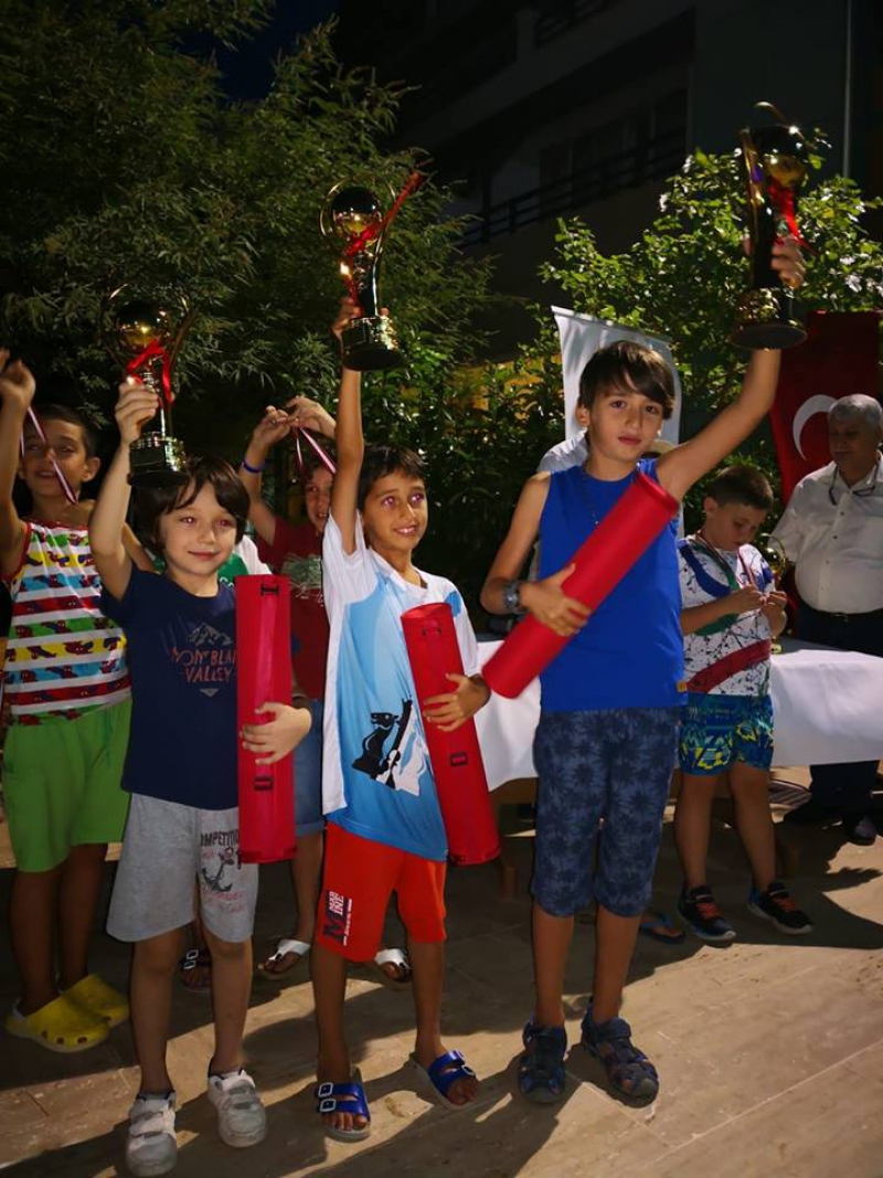 SATRANÇTA BİRİNCİLİK