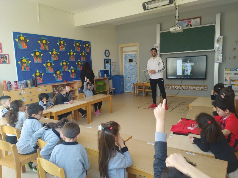 ONUR BAYRAMOĞLU ANASINIFI ÖĞRENCİLERİMİZ İLE BİR ARAYA GELDİ.