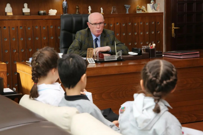 İLKOKUL ÖĞRENCİLERİMİZİN ODUNPAZARI BELEDİYESİ ZİYARETİ