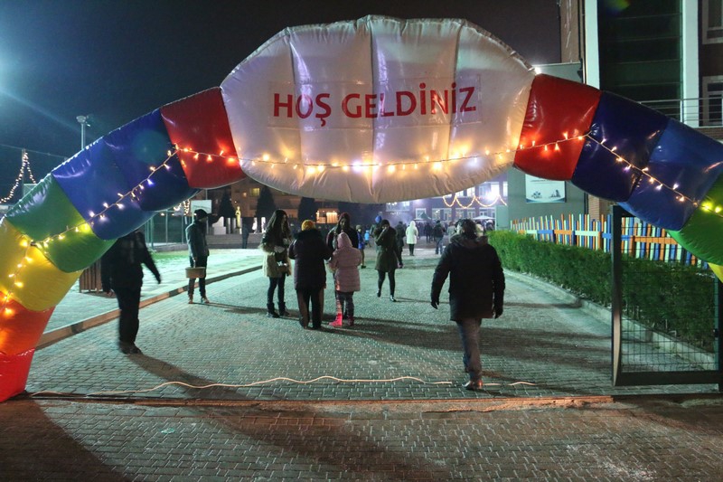 GELENEKSEL YILBAŞI ŞENLİĞİ