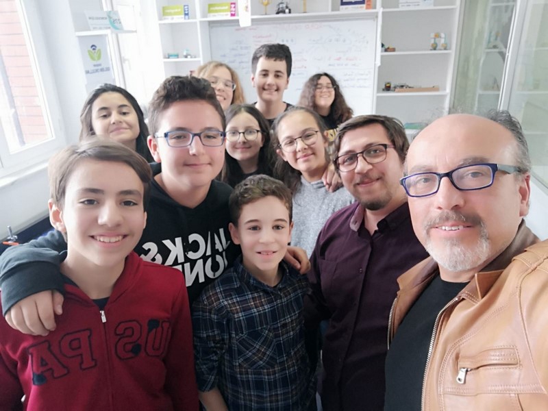 ROBOGELİŞİM LEGO TAKIMIMIZ DOKTOR ÖĞRETİM ÜYESİ METİN ALTAN’I AĞIRLADI